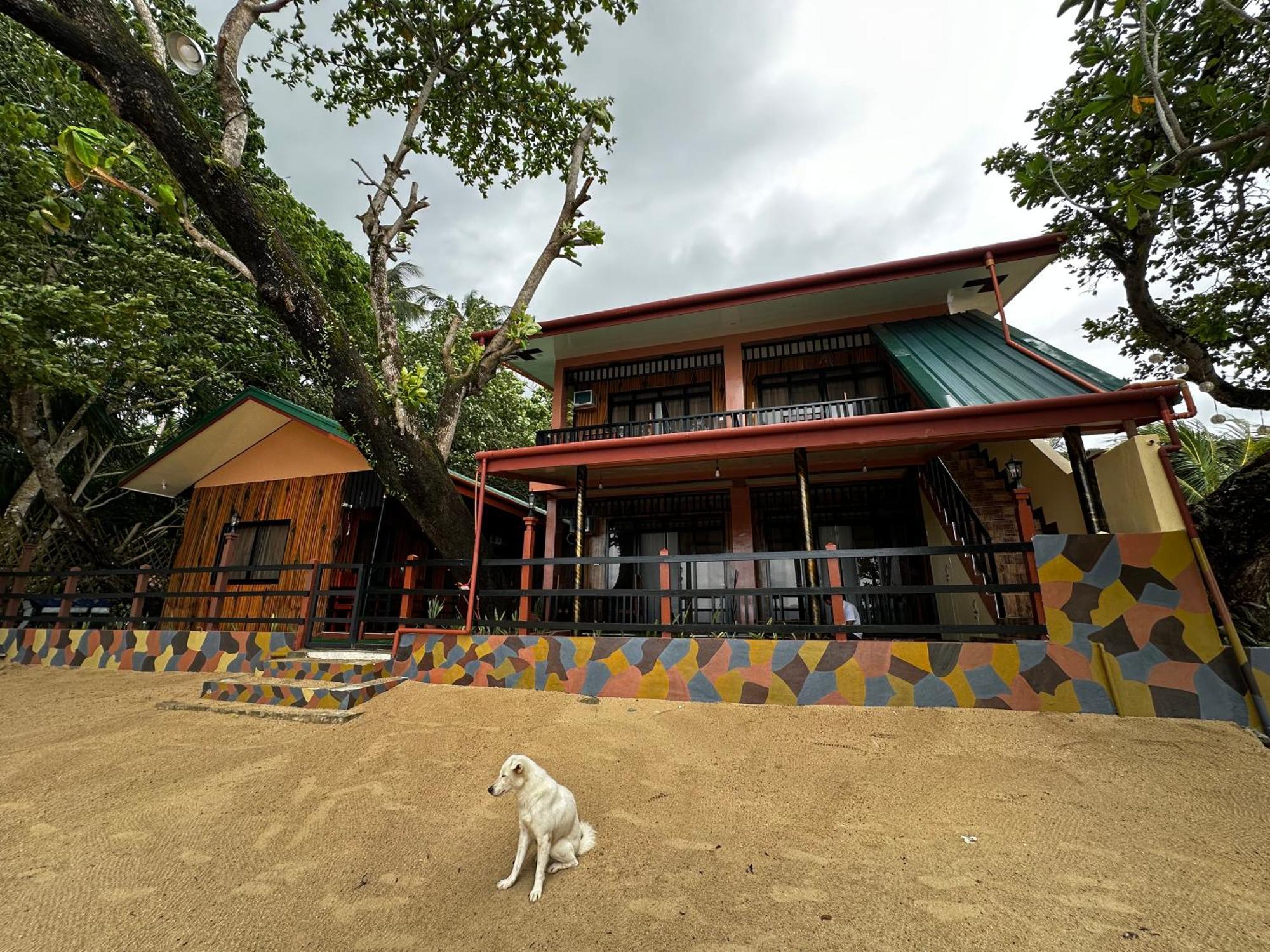 Fabregas Beach Cottages El Nido Luaran gambar